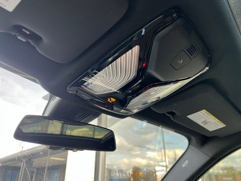 Used 2023 BMW X5 xDrive40i w/ Premium Package image 50