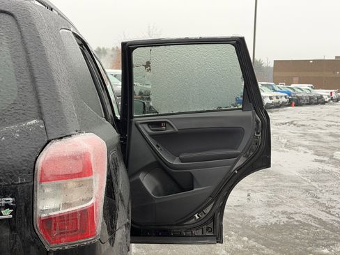 Used 2015 Subaru Forester 2.5i Premium w/ All-Weather Package image 31