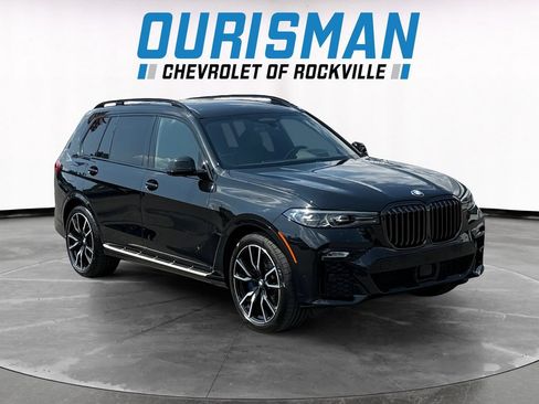 Used 2022 BMW X7 xDrive40i w/ M Sport Package AWD/4WD image 1