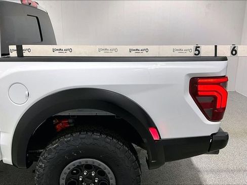 Used 2025 Ford F150 Raptor AWD/4WD image 40