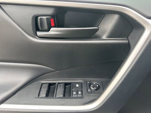 Used 2025 Toyota RAV4 LE image 22