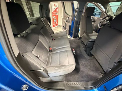 Used 2022 Chevrolet Silverado 1500 Custom Trail Boss w/ LPO, Dark Essentials Package AWD/4WD image 40