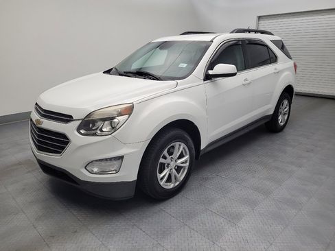 Used 2016 Chevrolet Equinox LT FWD image 2