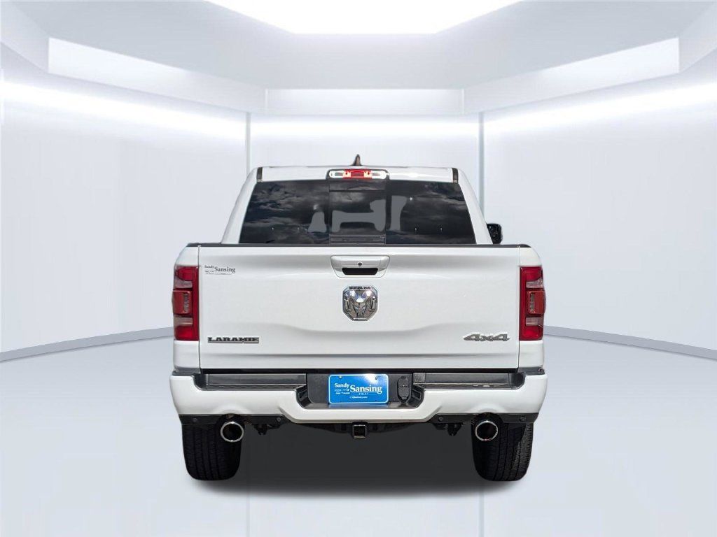 Used 2023 RAM 1500 Laramie AWD/4WD image 3