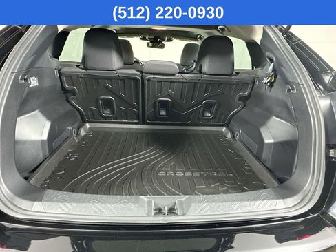 Used 2025 Subaru Crosstrek 2.0i Premium image 32