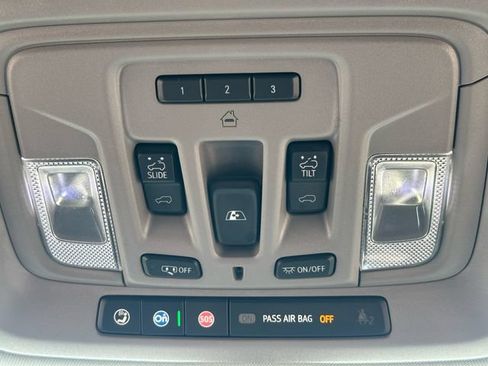 Used 2022 Chevrolet Silverado 3500 LTZ w/ LTZ Convenience Package AWD/4WD image 24