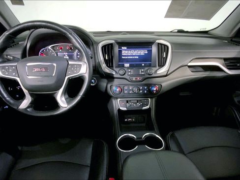 Used 2024 GMC Terrain SLT AWD/4WD image 16