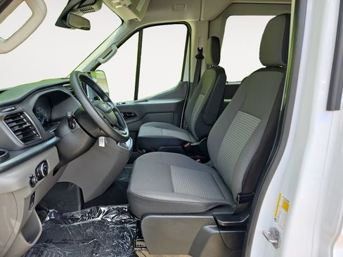 Used 2025 Ford Transit 350 XLT RWD image 9