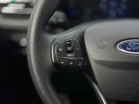 Used 2025 Ford Escape Active AWD/4WD image 30