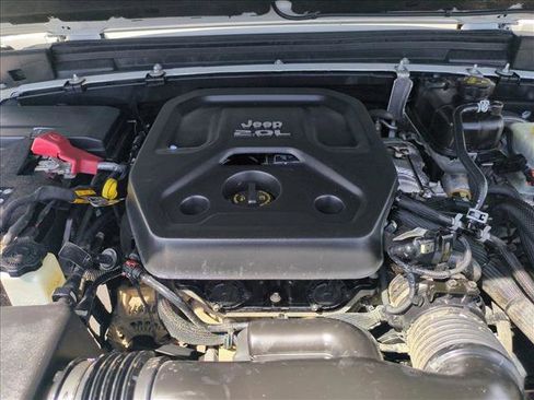 Used 2021 Jeep Wrangler Unlimited Sahara AWD/4WD image 23