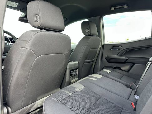 New 2026 GMC Canyon Elevation w/ Convenience Package image 16