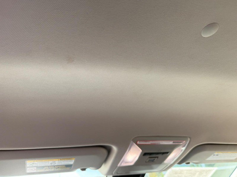 Used 2022 Toyota RAV4 LE AWD/4WD image 14