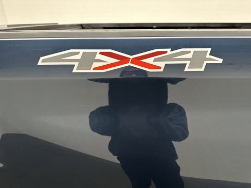 Used 2019 Chevrolet Silverado 1500 Custom w/ Custom Value Package image 15