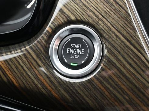 Used 2020 Cadillac XT6 Premium Luxury image 35