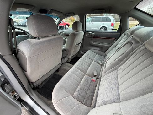 Used 2002 Chevrolet Impala w/ Preferred Equipment Group image 11
