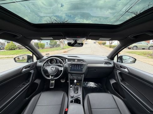 Used 2021 Volkswagen Tiguan SE R-Line AWD/4WD image 13