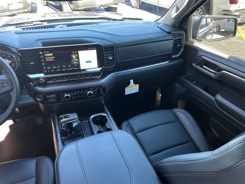 Used 2024 GMC Sierra 1500 SLT w/ SLT Premium Plus Package image 20