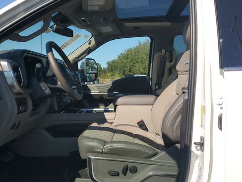 New 2026 Ford F450 Platinum w/ Platinum Plus Package image 18