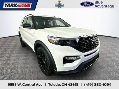 Certified 2023 Ford Explorer ST-Line w/ Class IV Trailer Tow Package