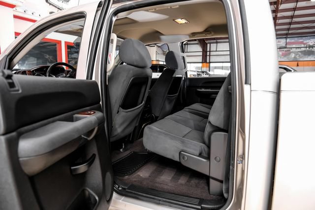 Used 2008 Chevrolet Silverado 2500 LT w/ 2LT Convenience Package AWD/4WD image 38