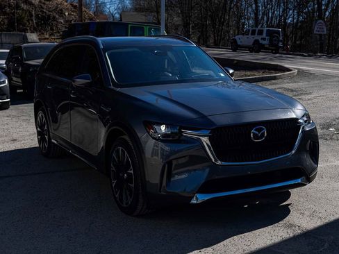 Used 2024 MAZDA CX-90 Plug-In Hybrid w/ Premium Pkg image 3