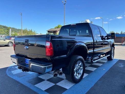 Used 2016 Ford F350 Lariat w/ Lariat Ultimate Package AWD/4WD image 6