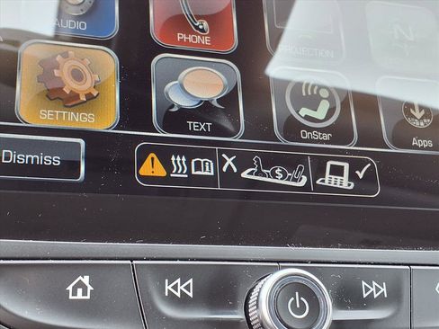 Used 2018 Chevrolet Malibu LT w/ Driver Confidence Package image 7