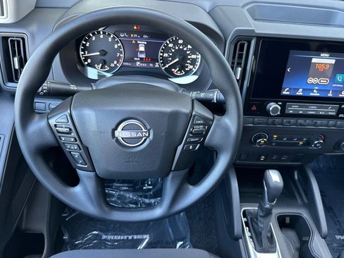 Used 2025 Nissan Frontier S w/ S Utility Package AWD/4WD image 15