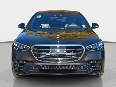 Certified 2025 Mercedes-Benz S 580 4MATIC Sedan image 2