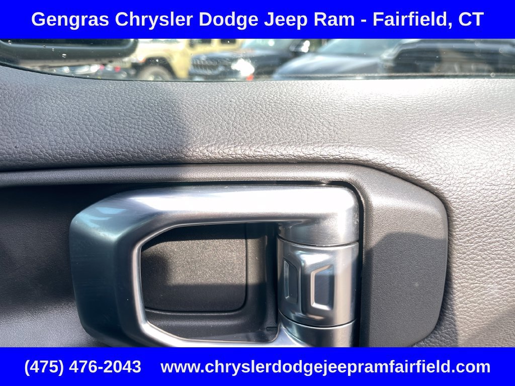 Used 2024 Jeep Wrangler High Altitude AWD/4WD image 18