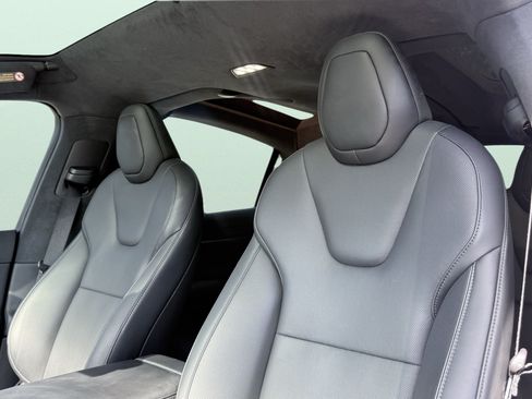 Used 2023 Tesla Model X Plaid AWD/4WD image 34