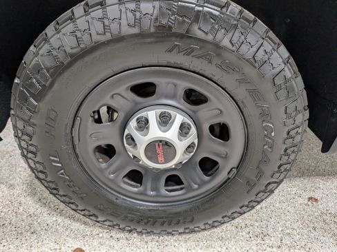 Used 2022 GMC Sierra 3500 Pro w/ Convenience Package image 9