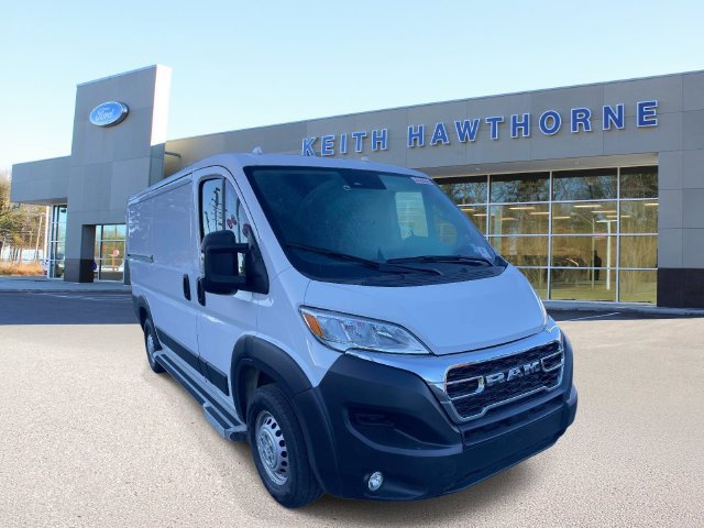 Used 2025 RAM ProMaster 2500 w/ U-Haul Equipment Group FWD image 1