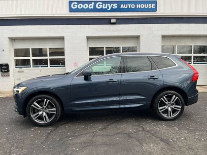 Used 2021 Volvo XC60 T5 Momentum w/ Protection Package