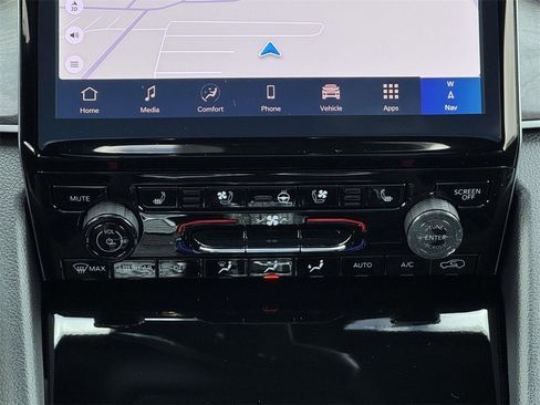 New 2025 Jeep Grand Cherokee Limited w/ Luxury Tech Group II image 20