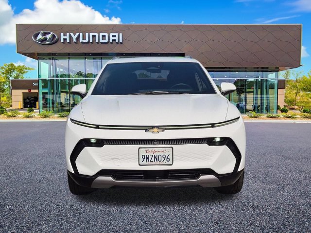 Used 2024 Chevrolet Equinox EV LT w/ LPO, All-Weather Mat Package FWD image 3