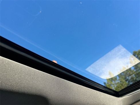 Used 2021 Chevrolet Silverado 1500 LT Trail Boss w/ Convenience Package II image 26