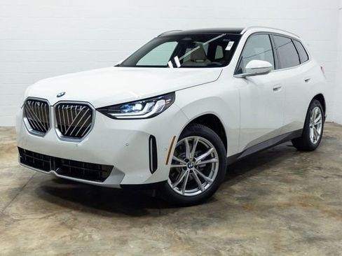 Used 2025 BMW X3 xDrive30i image 11