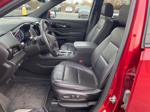 Certified 2022 Chevrolet Traverse RS w/ LPO, Floor Liner Package image 18