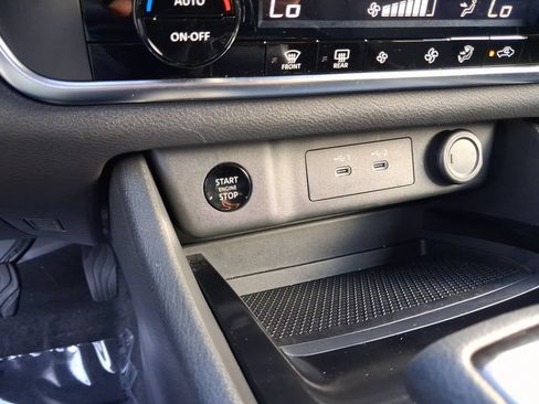 Used 2026 Nissan Rogue SV FWD image 21