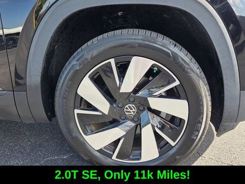 Used 2024 Volkswagen Atlas Cross Sport SE FWD image 9