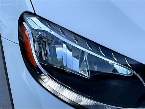 Used 2018 Mercedes-Benz GLC 300 image 29