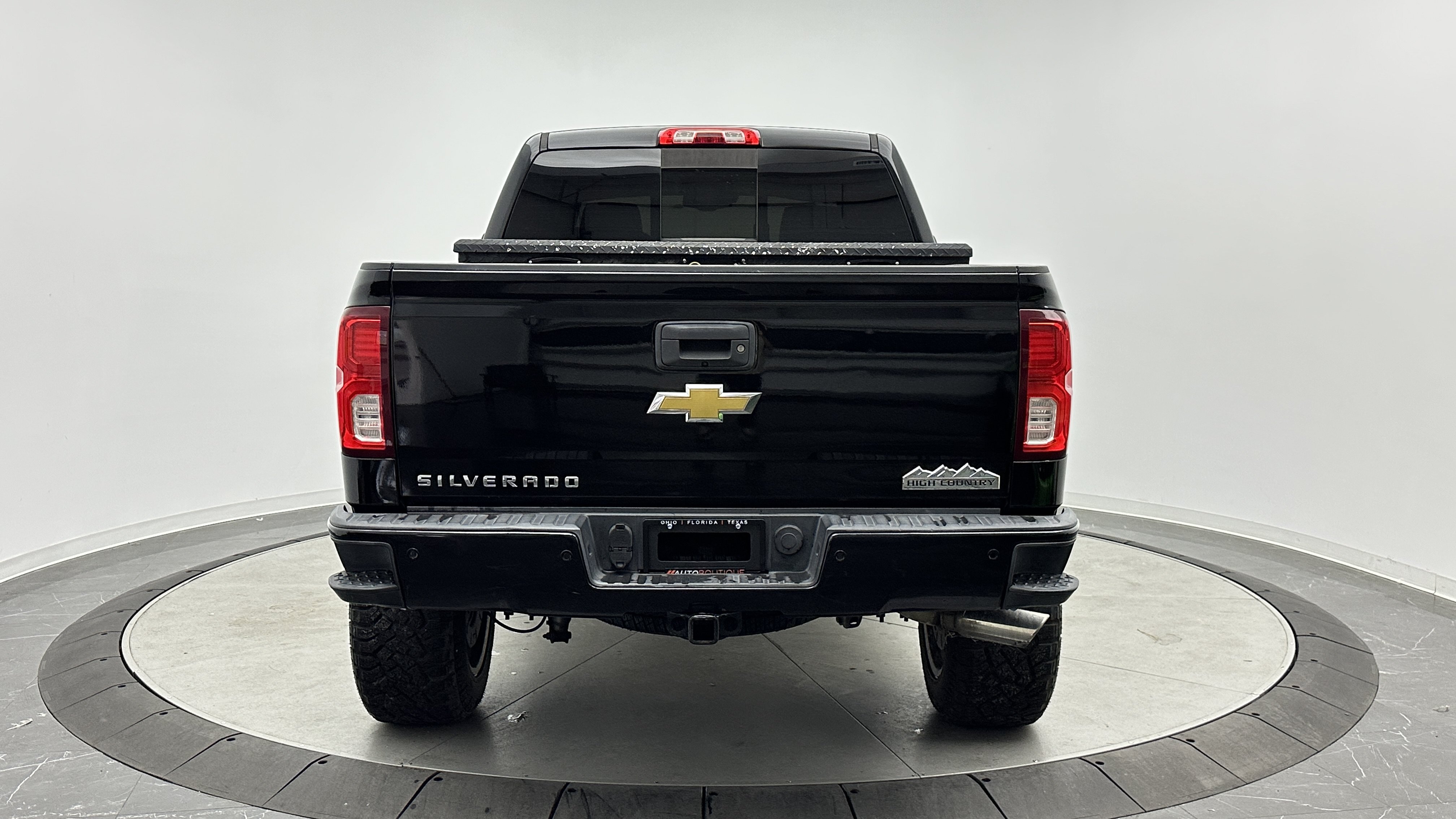 Used 2017 Chevrolet Silverado 1500 High Country AWD/4WD image 6