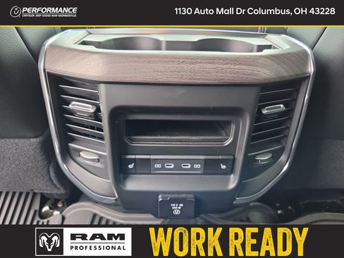 New 2026 RAM 3500 Laramie AWD/4WD image 17