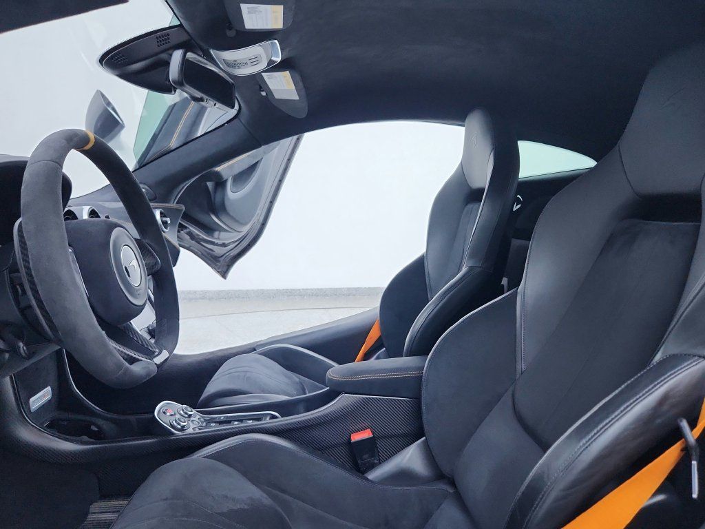 Used 2019 McLaren 600LT RWD image 15