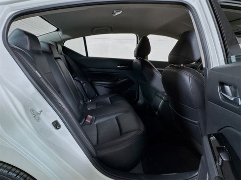 Used 2024 Nissan Altima 2.5 SR image 23