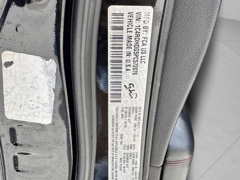 Used 2023 Dodge Durango GT RWD image 36
