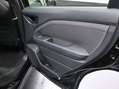 Used 2025 Subaru Forester Premium image 25