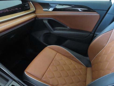 New 2026 Volkswagen Tiguan SEL R-Line image 21