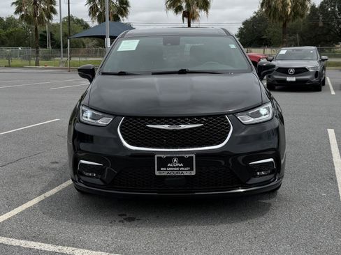 Used 2025 Chrysler Pacifica Select FWD image 20
